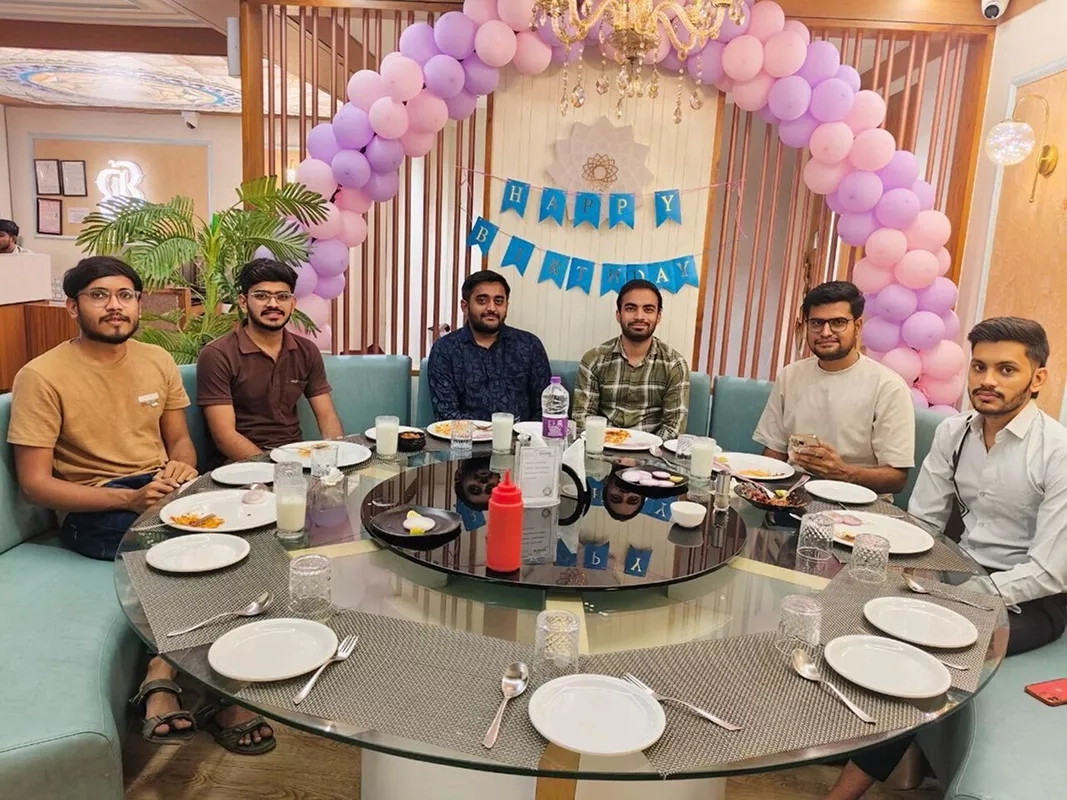 Image trail visual 3